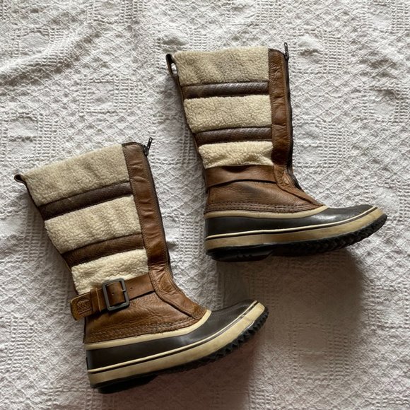 Sorel Shoes - Sorel Helen of Tundra waterproof  leather and sheepskin tall boots size 8